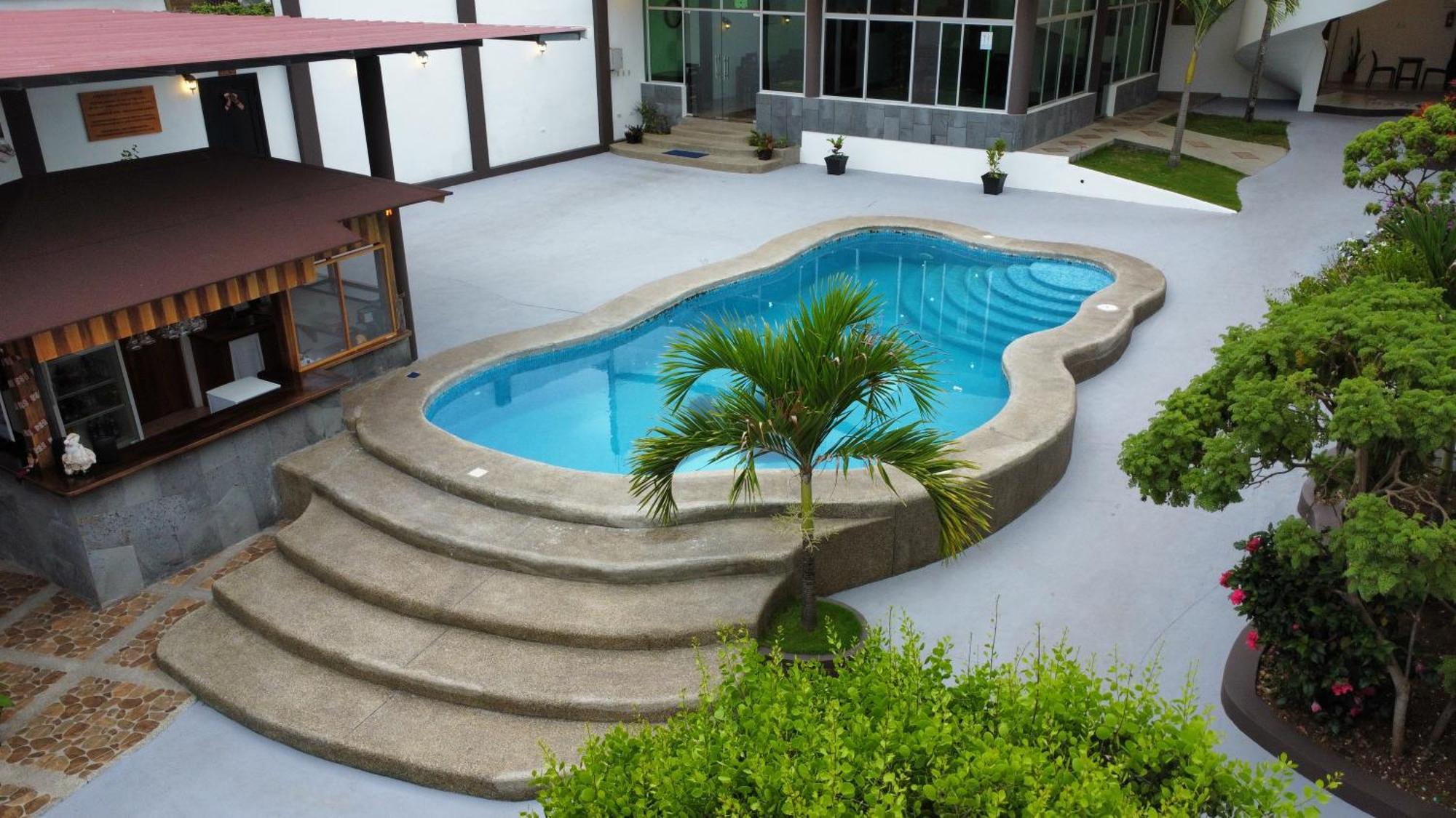Hotel Pelican Bay Puerto Ayora  Exterior photo